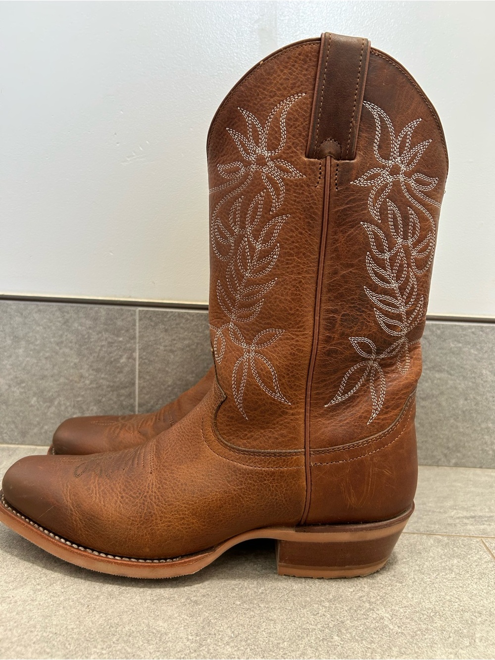 Justin Boots Brown Leather Western Ranch Boot with White Stitching